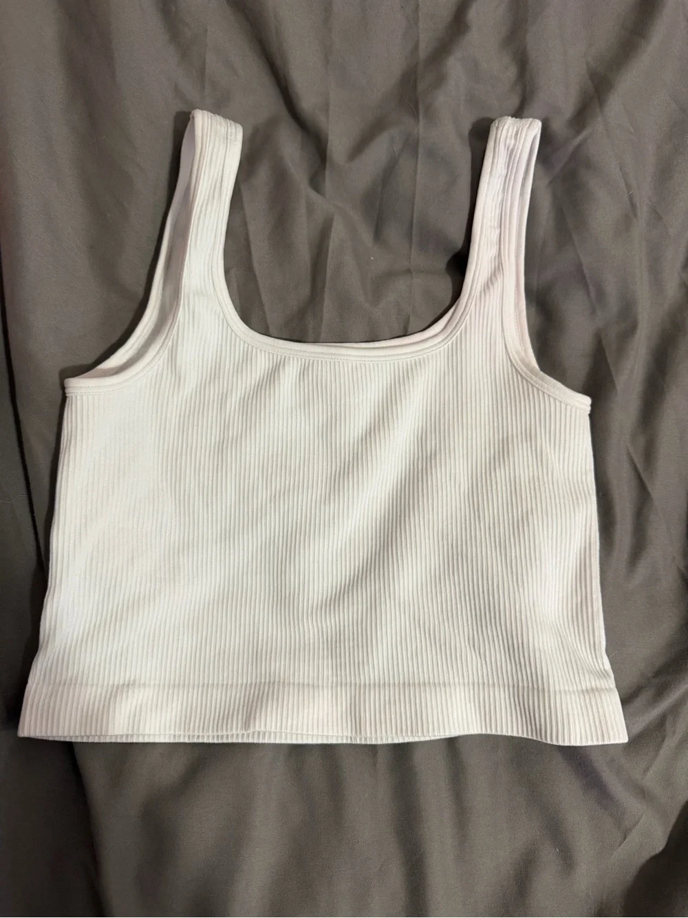 Amazon White Ribbed Crop Tank Top - Picture 2 of 3